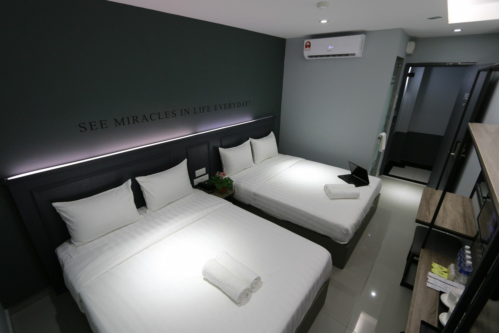 Hotel 99 Sri Petaling Куала-Лумпур Екстер'єр фото